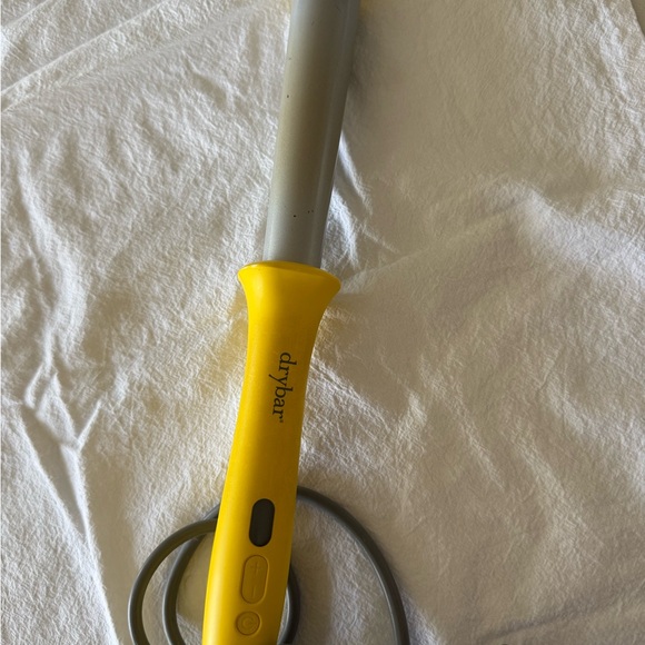 Drybar wrap party curling wand - Picture 1 of 4